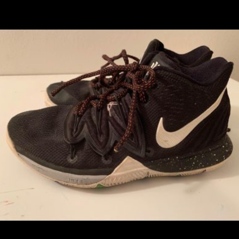 Kyrie 5 Shoes Black Magic